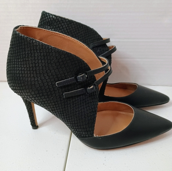  Nine West Tamber Pointy Toe Black Heels  Color: Black  Size: 6 - Picture 1 of 7